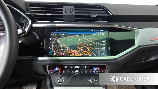 Audi Q3 (F3) 2022 Черный из Кореи, фото 5