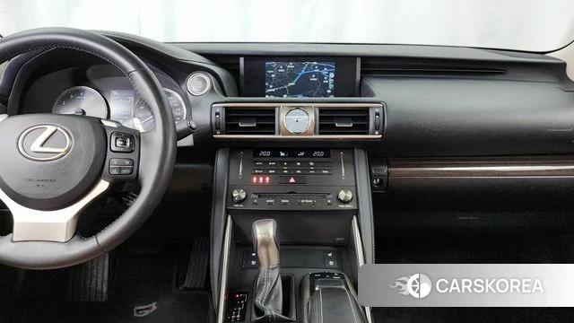 Lexus New IS300 2019 Песочный из Кореи, фото 5