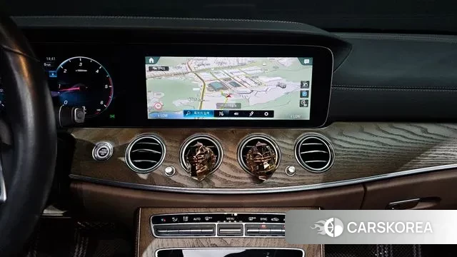 Mercedes-Benz E-Class W213 2021 Белый из Кореи, фото 5