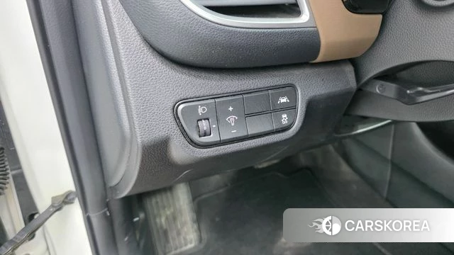 Kia Seltos 2022 Белый из Кореи, фото 5