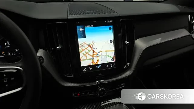 Volvo XC60 second Generation 2020 Белый из Кореи, фото 5