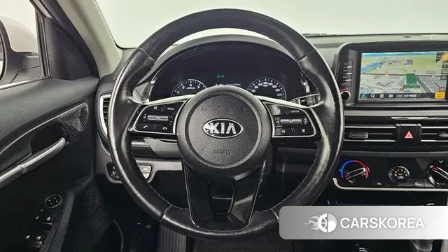 Kia Seltos 2021 Белый из Кореи, фото 5