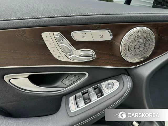 Mercedes-Benz GLC 2021 Белый из Китая, фото 5