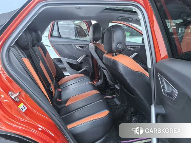 Audi Q2L 2021 Оранжевый из Китая, фото 5