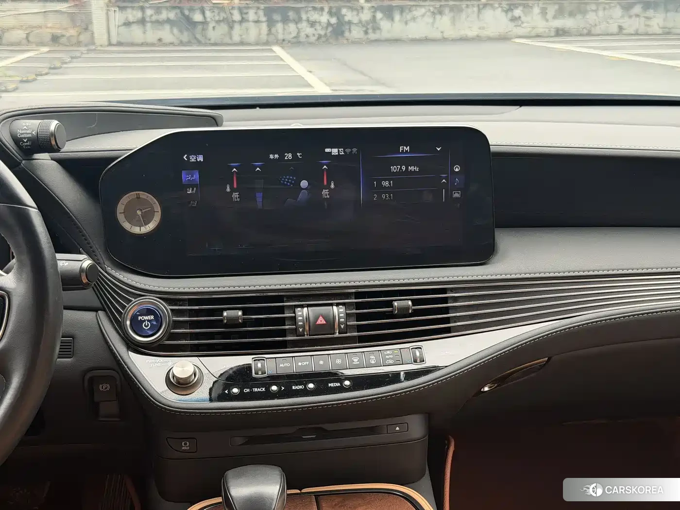 Lexus LS 2021 Silver/gray из Китая, фото 5