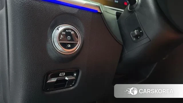 Mercedes-Benz C-Class W206 2023 Белый из Кореи, фото 5