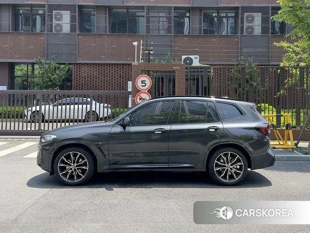 BMW X3 2022 Темно-серый из Китая, фото 5