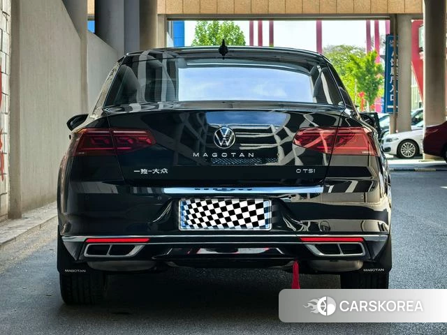 Volkswagen Magotan 2023 Черный из Китая, фото 5