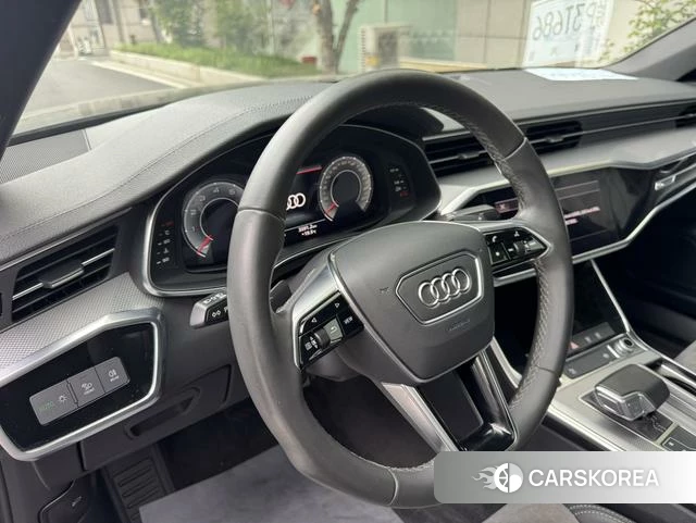 Audi A6L 2021 Черный из Китая, фото 5