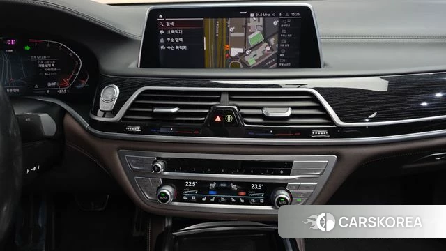 BMW 7 Series (G11) 2021 Серебряный из Кореи, фото 5