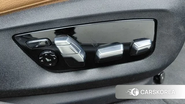 BMW 5 Series (G30) 2022 Черный из Кореи, фото 5