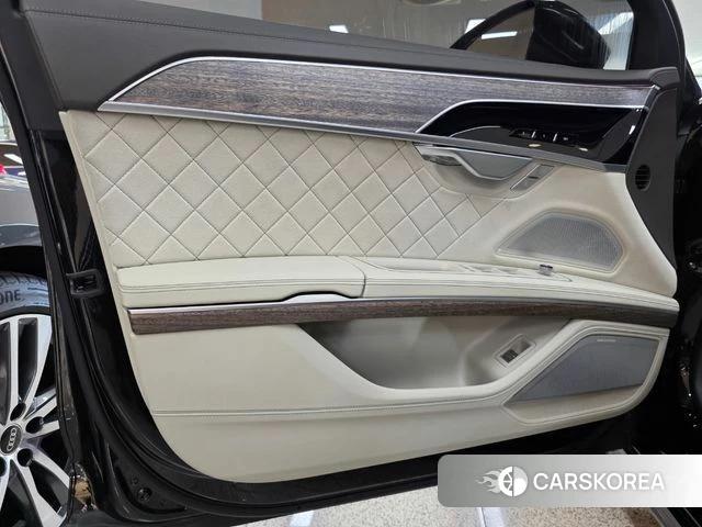 Audi A8 (D5) 2023 Черный из Кореи, фото 5