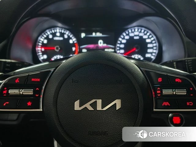 Kia The New K3 2nd generation 2022 Белый из Кореи, фото 5