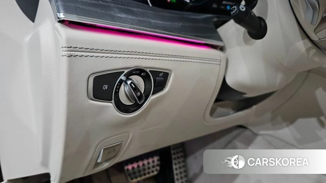 Mercedes-Benz AMG GT 2023 Черный из Кореи, фото 5