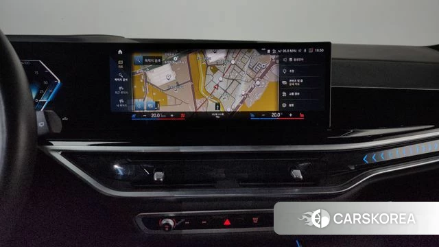 BMW X7 (G07) 2023 Белый из Кореи, фото 5