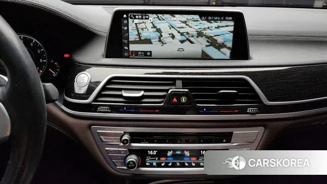 BMW 7 Series (G11) 2018 Черный из Кореи, фото 5