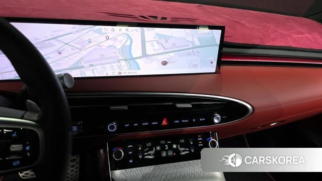 Genesis GV70 2024 Серый из Кореи, фото 5