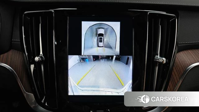 Volvo V60 Cross-Country 2nd Generation 2023 Белый из Кореи, фото 5