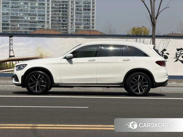 Mercedes-Benz GLC 2021 Белый из Китая, фото 5
