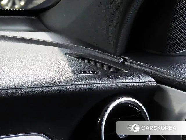 Mercedes-Benz GLC-Class X253 2021 Белый из Кореи, фото 5