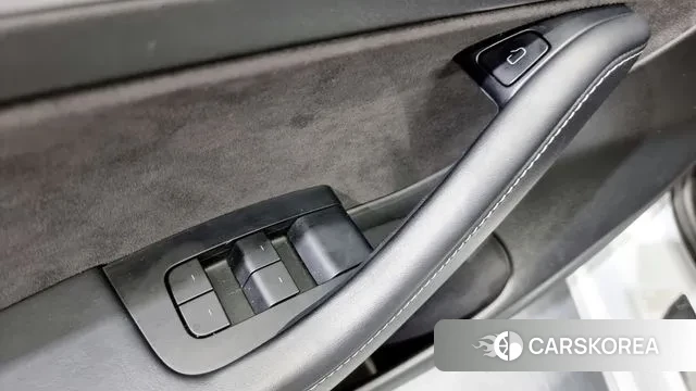 Tesla Model 3 2021 Белый из Кореи, фото 5