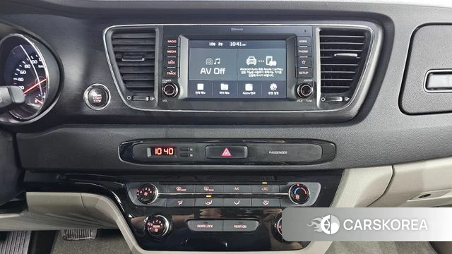Kia The New Carnival 2018 Белый из Кореи, фото 5
