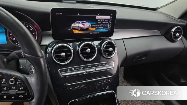 Mercedes-Benz C-Class W205 2019 Белый из Кореи, фото 5