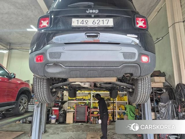 Jeep Renegade 2018 Черный из Кореи, фото 5