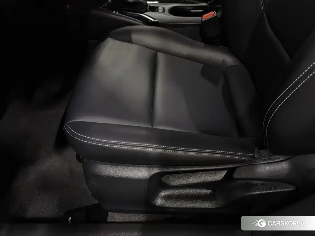 Toyota Corolla 2024 Белый из Китая, фото 5