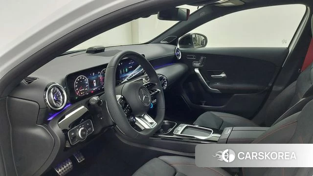 Mercedes-Benz A-Class W177 2025 Белый из Кореи, фото 5