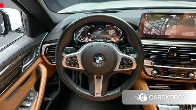 BMW 5 Series (G30) 2020 Белый из Кореи, фото 5