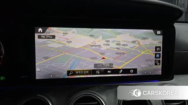 Mercedes-Benz E-Class W213 2022 Белый из Кореи, фото 5