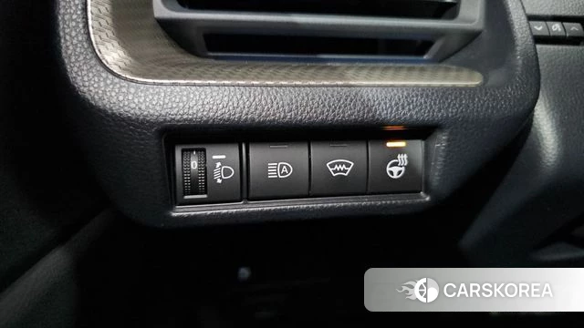 Toyota Prius 5th Generation 2024 Серебряный из Кореи, фото 5