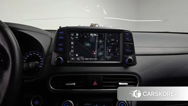 Hyundai Kona 2020 Светло-серебряный цвет из Кореи, фото 5