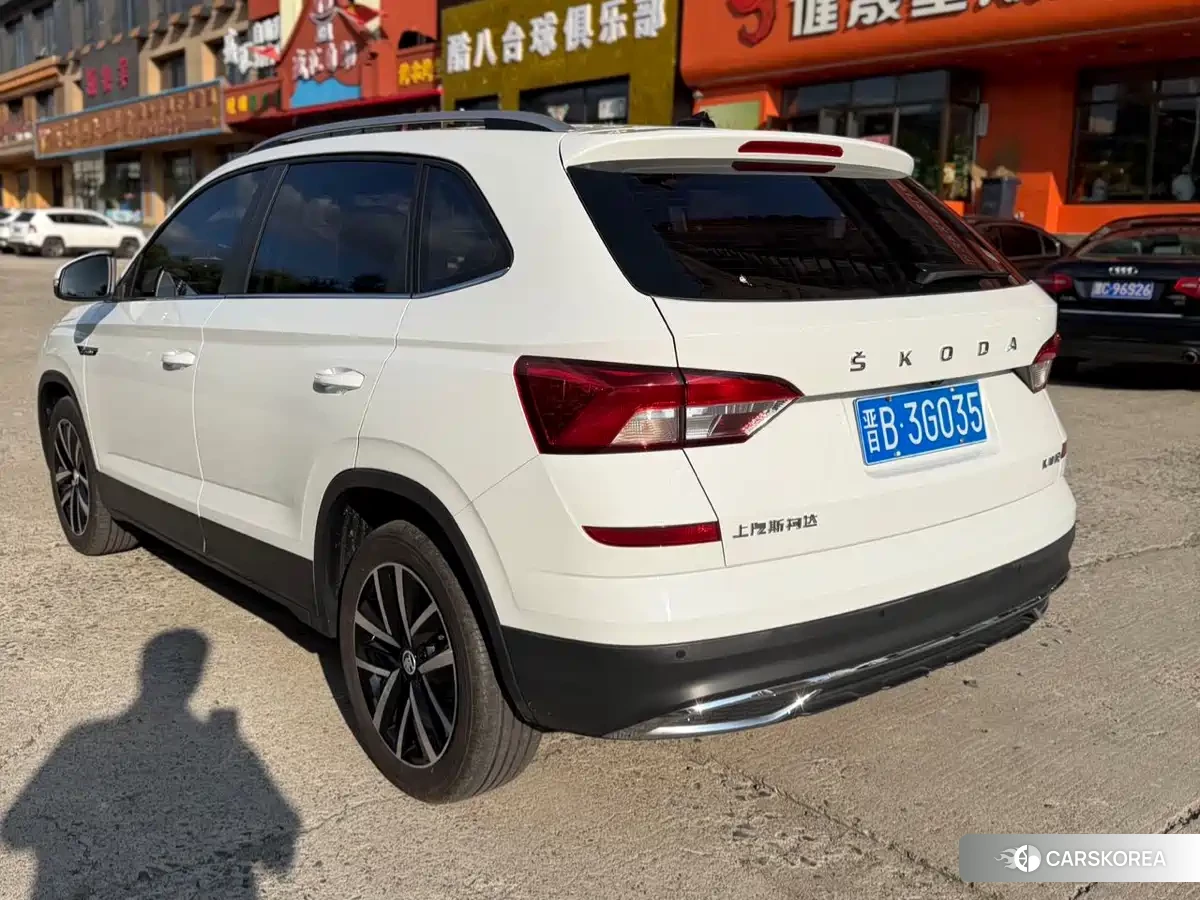 Skoda Komick 2023 Белый из Китая, фото 5