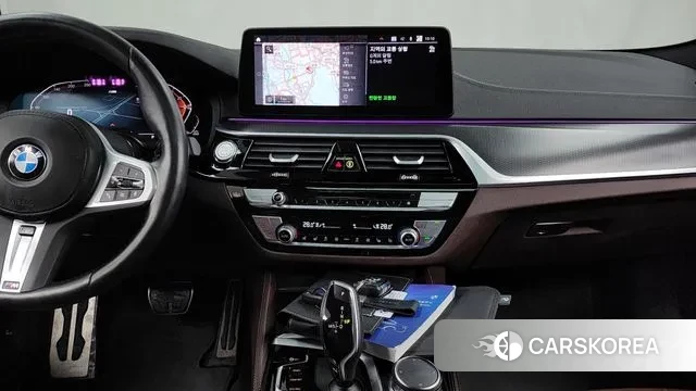 BMW 5 Series (G30) 2023 Серый из Кореи, фото 5