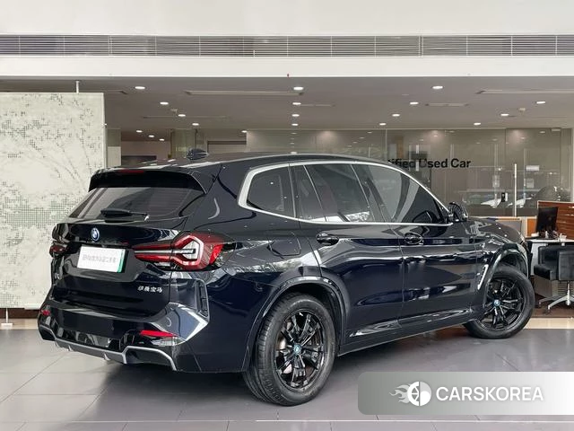 BMW iX3 2023 Черный из Китая, фото 5