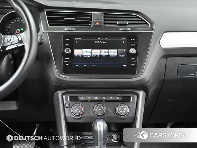 Volkswagen Tiguan second Generation 2018 Белый из Кореи, фото 5