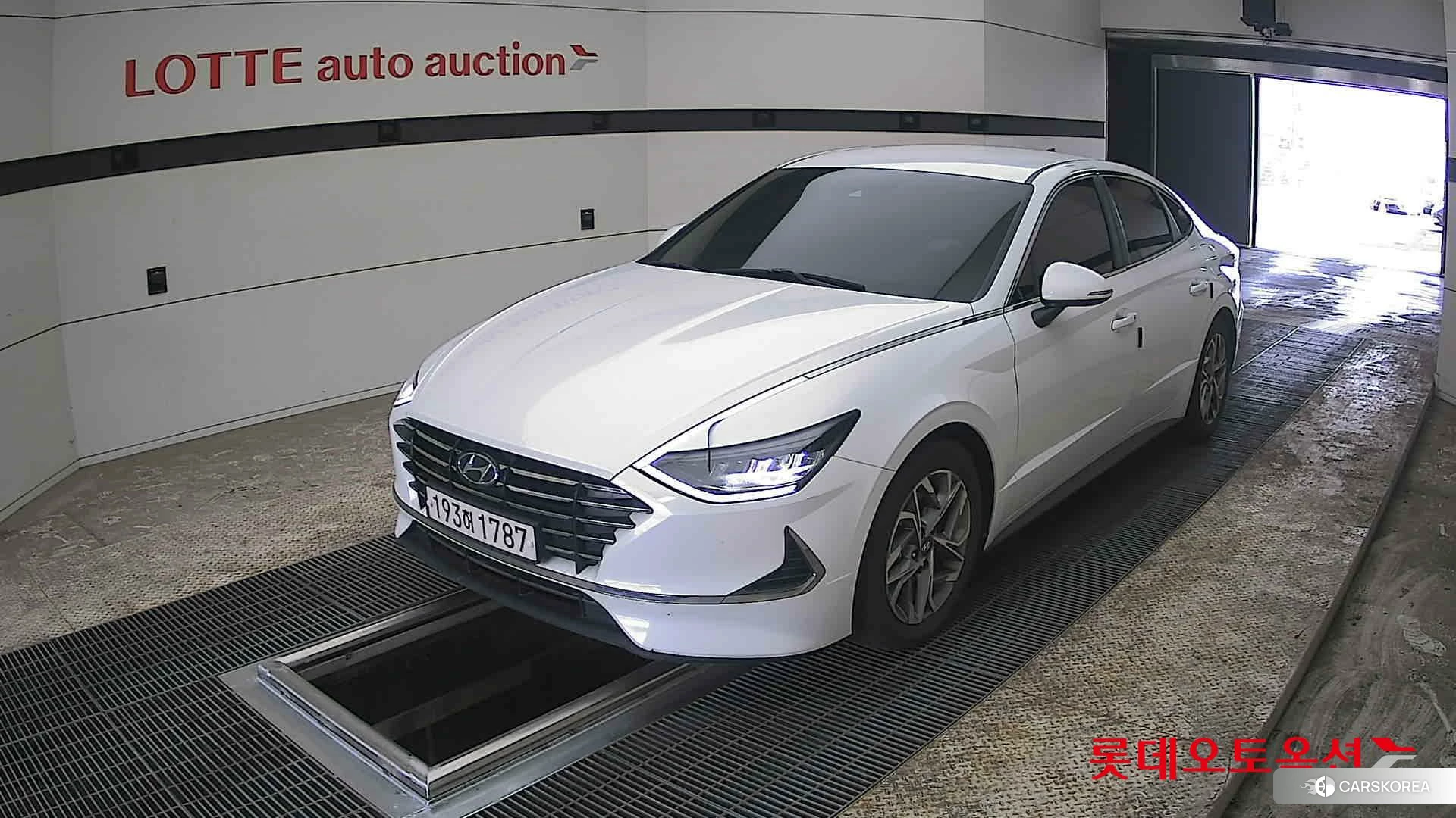 Hyundai Sonata 2022 Creamy White Pearl (optional) из Кореи, фото 5