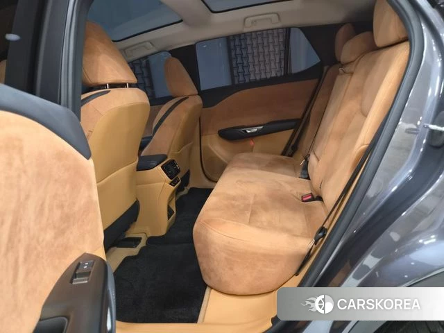 Lexus RZ450e 2023 Серый из Кореи, фото 5