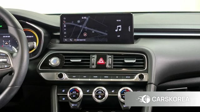 Genesis The New G70 2021 Светло-серебряный цвет из Кореи, фото 5