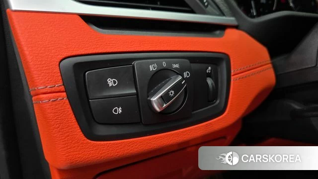 BMW X2 (F39) 2023 Белый из Кореи, фото 5