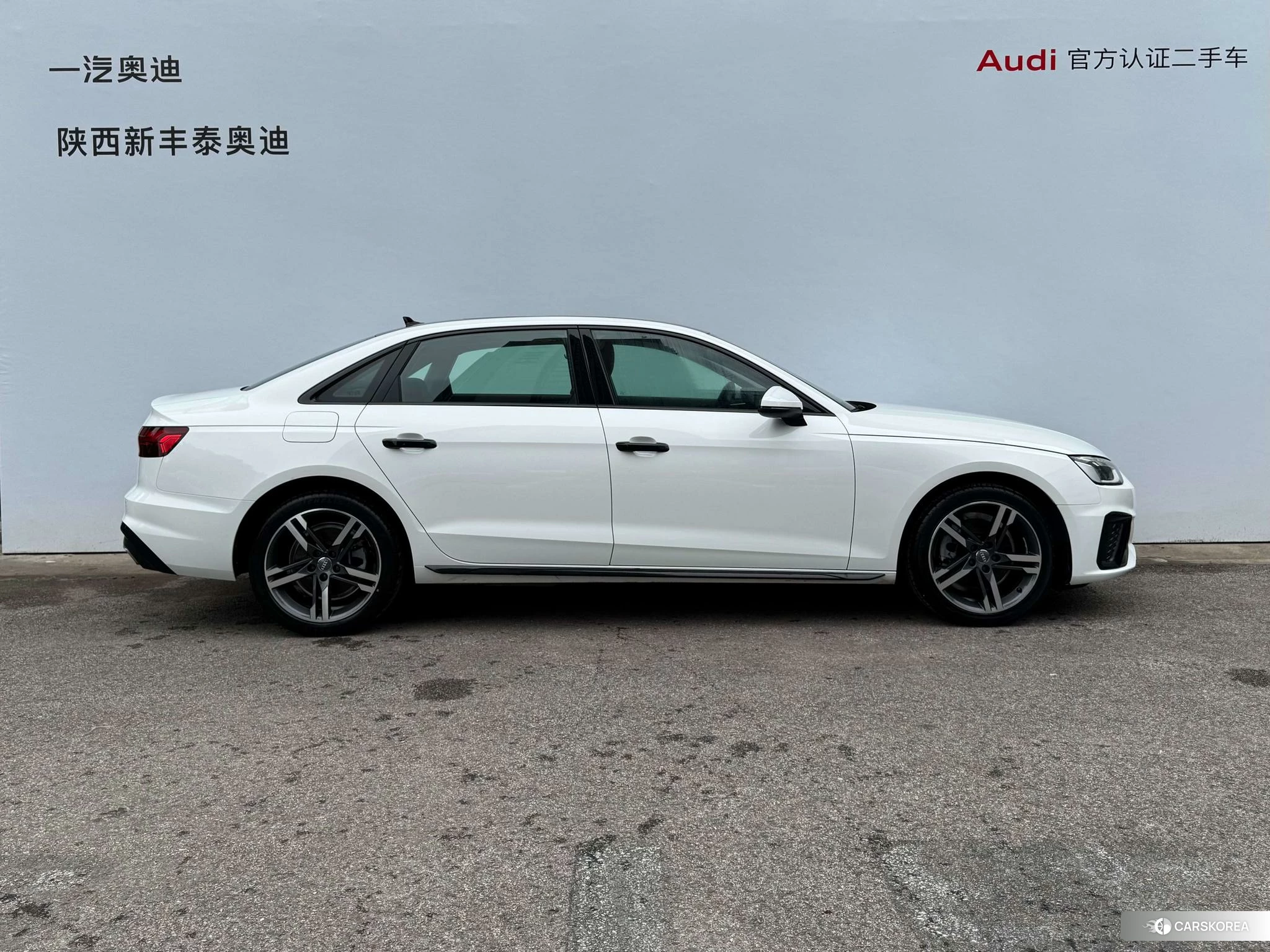 Audi A4L 2021 Белый из Китая, фото 5