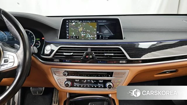 BMW 7 Series (G11) 2018 Черный из Кореи, фото 5