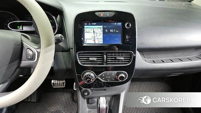 Renault Korea (Samsung) Clio 2018 Белый из Кореи, фото 5