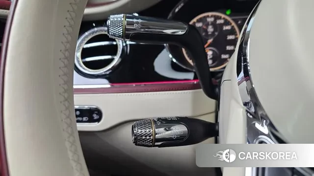 Bentley Flying Spur 3rd Generation 2022 Белый из Кореи, фото 5