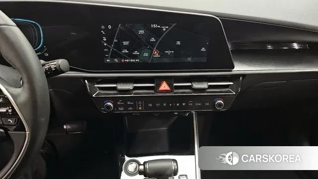 Kia Di Ol Nu Niro 2025 Белый из Кореи, фото 5