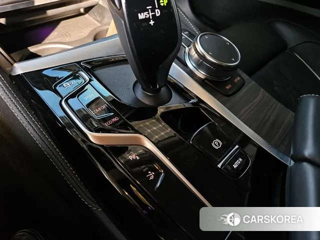 BMW 6 Series GT (G32) 2023 Черный из Кореи, фото 5