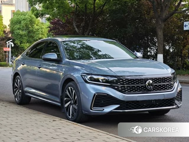Volkswagen Passat 2022 Синий из Китая, фото 5
