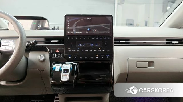 Hyundai Staria 2023 Белый из Кореи, фото 5